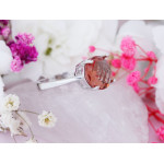 Elegancki srebrny pierścionek, idealny na prezent