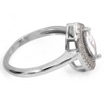 Srebrny pierścionek pr. 0.925 – elegancja i jakość