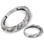 Pierścionek srebrny skręcona obrączka z cyrkoniami