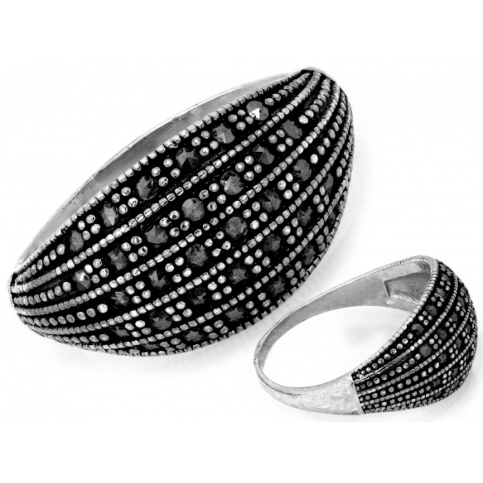 Srebrny pierścionek 11.4mm pr 0.925