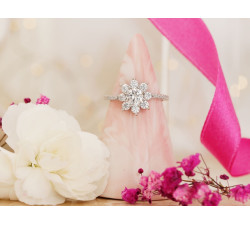 Elegancki srebrny pierścionek z próby 0.925