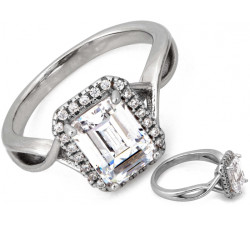 Srebrny pierścionek z prostokątnym oczkiem markiza