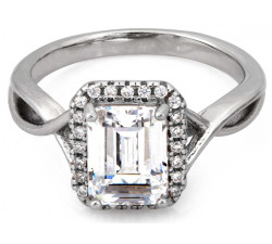 Srebrny pierścionek z prostokątnym oczkiem markiza