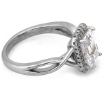 Srebrny pierścionek z prostokątnym oczkiem markiza