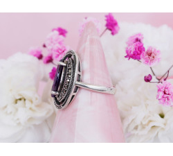 Srebrny pierścionek pr. 0.925 - elegancja w prostocie