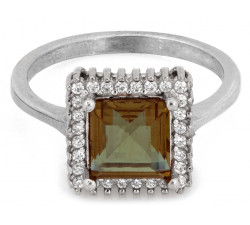 Pierścionek srebrny kwadratowa markiza z zultanitem