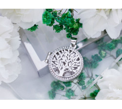 Srebrne puzderko z drzewkiem szczęścia