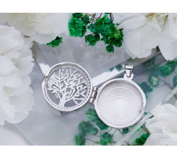 Srebrne puzderko z drzewkiem szczęścia