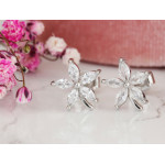 Srebrne kolczyki kwiatki z cyrkoniami na sztyfcie