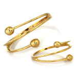 Złoty pierścionek z kuleczkami