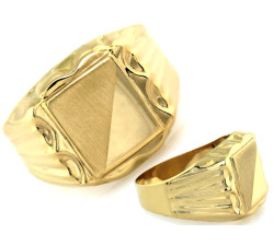 Złoty pierścionek męski - klasyczny wybór na prezent