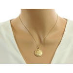 Złota przywieszka z medalionem