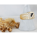 Złoty pierścionek z cyrkonią