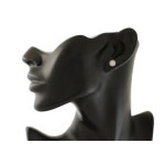 srebrne kolczyki na sztyfcie