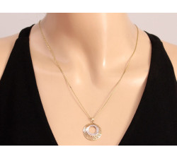 klasyczny złoty wisiorek