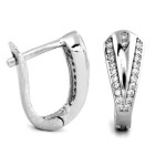 srebrne kolczyki na biglu francuskim