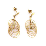 Złote kolczyki wiszące