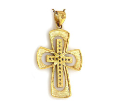 złoty wisiorek krzyzyk